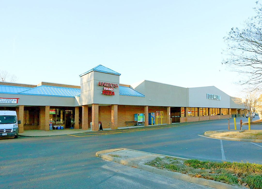 Shady Banks Shopping Center